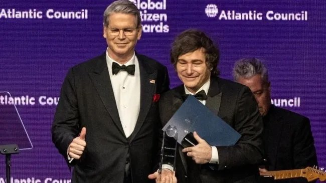 Scott Bessent saludó la victoria de Javier Milei: “Esperamos que continúen los pasos hacia una mayor libertad económica”