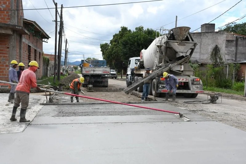 Obras en Barrio Mosconi para optimizar la circulación vehicular