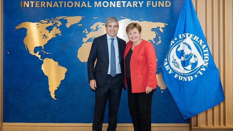 El FMI aprobó la segunda revisión del acuerdo y encamina un desembolso de US$1000 millones