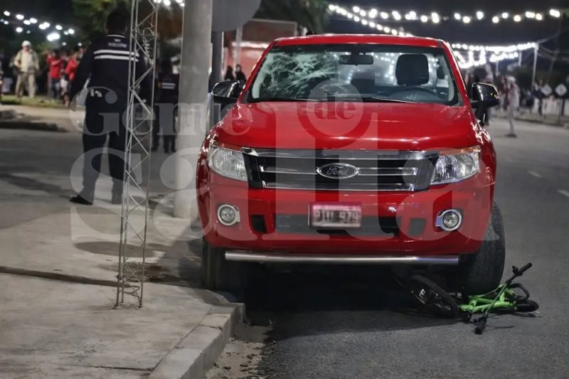 Tragedia en La Merced: Con la camioneta del Intendente arrolló a un niño que iba en su bicicleta