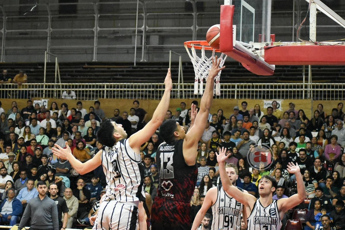 Salta Basket avanzó a cuartos tras un triunfo en suplementario