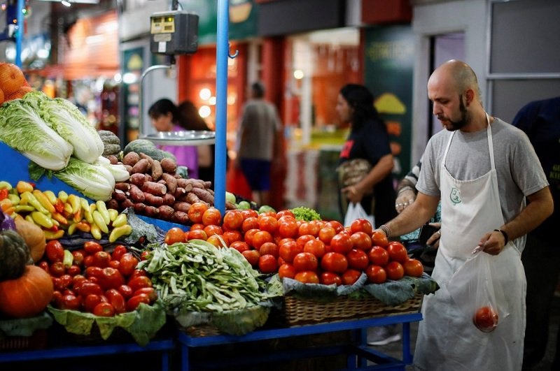 Golpe al bolsillo: el consumo masivo retrocedió en abril